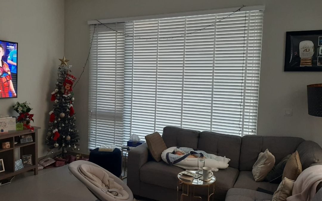 Difference Between Venetian and Wooden Blinds
