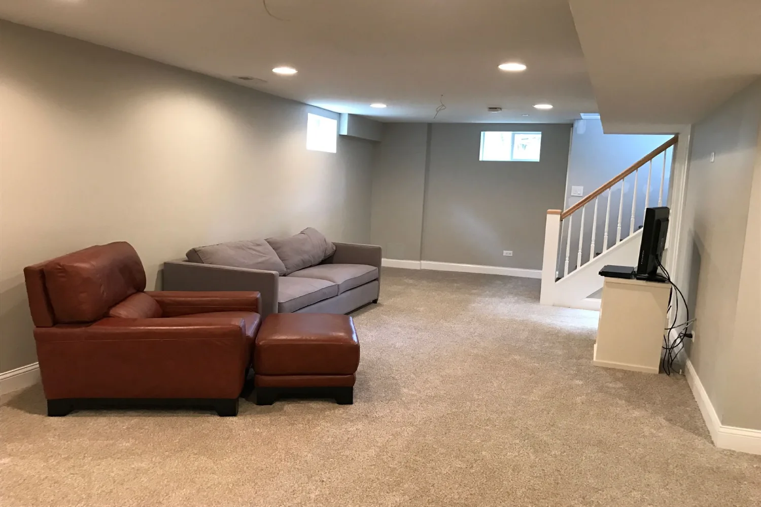 White Carpet For A Clean & Modern Touch