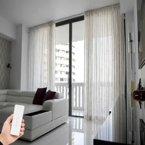 Motorized livingroom curtain